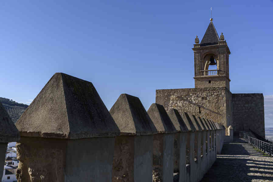 Málaga - Antequera 31 - Alcazaba - torre del Homenaje.jpg